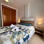 Welcoming Seafront Tv15 Апартаменты *