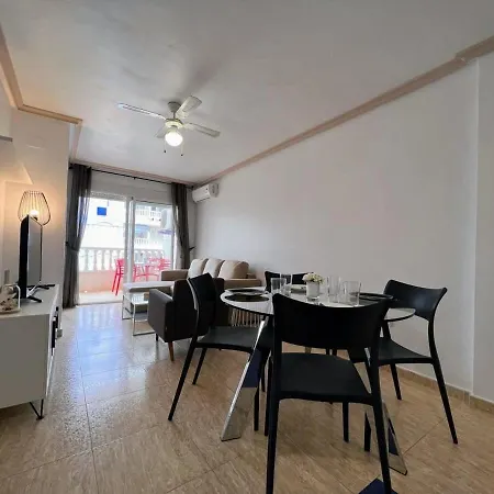 Welcoming Seafront Tv15 Apartment *
