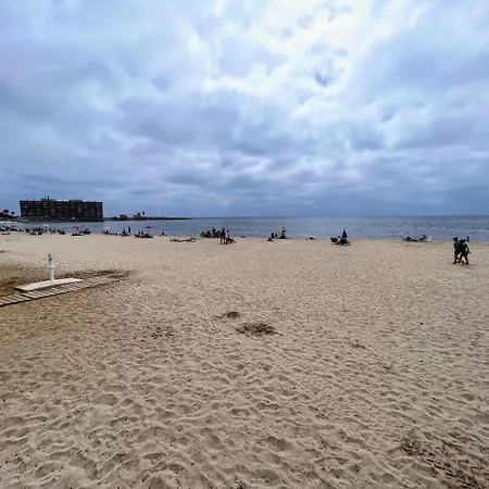 Welcoming Seafront Tv15 Lägenhet