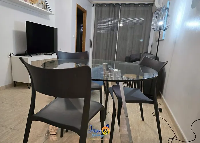 Welcoming Seafront Tv15 * Τορεβιέχα